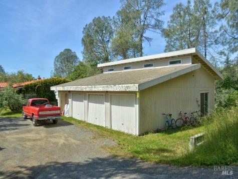 950 Canyon Road Geyserville CA 95441