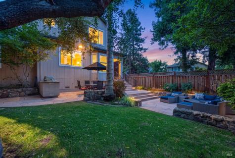 1868 Lornadell Lane Santa Rosa CA 95405