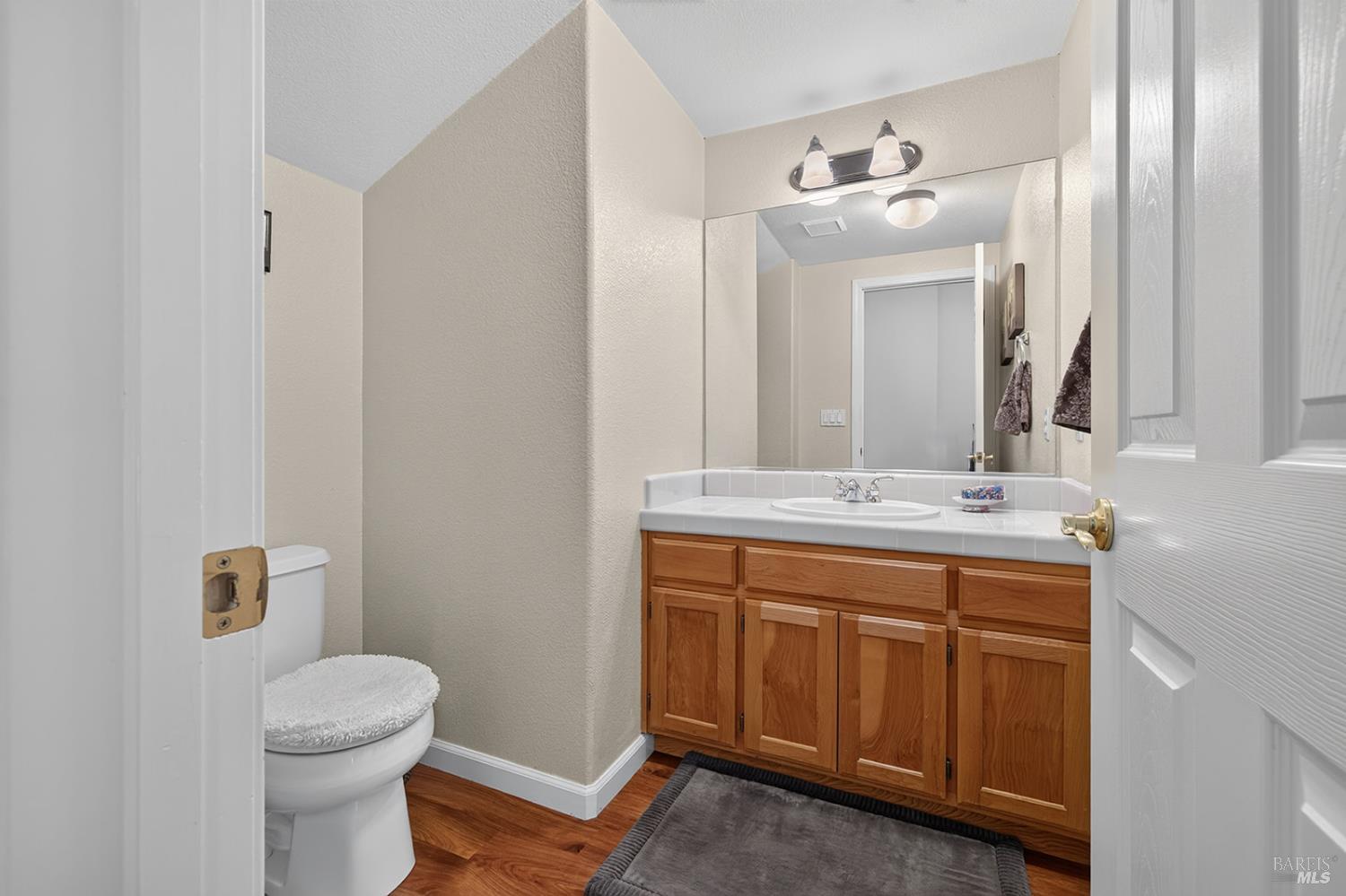 1868 Lornadell Lane Santa Rosa CA 95405