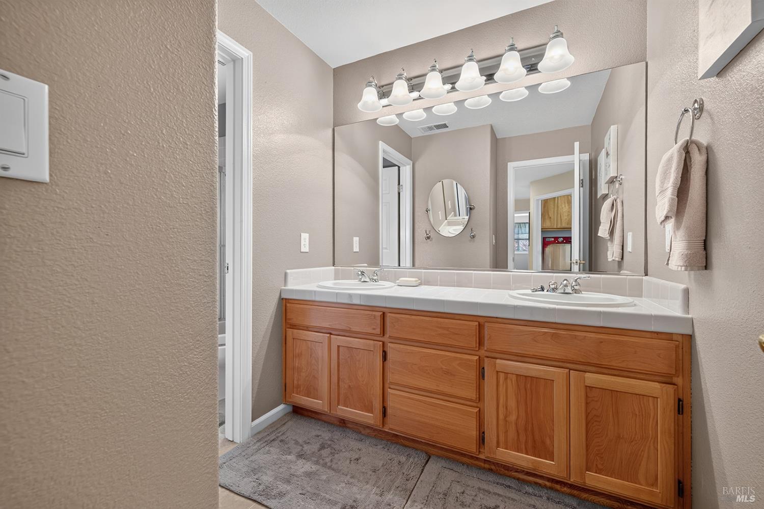 1868 Lornadell Lane Santa Rosa CA 95405