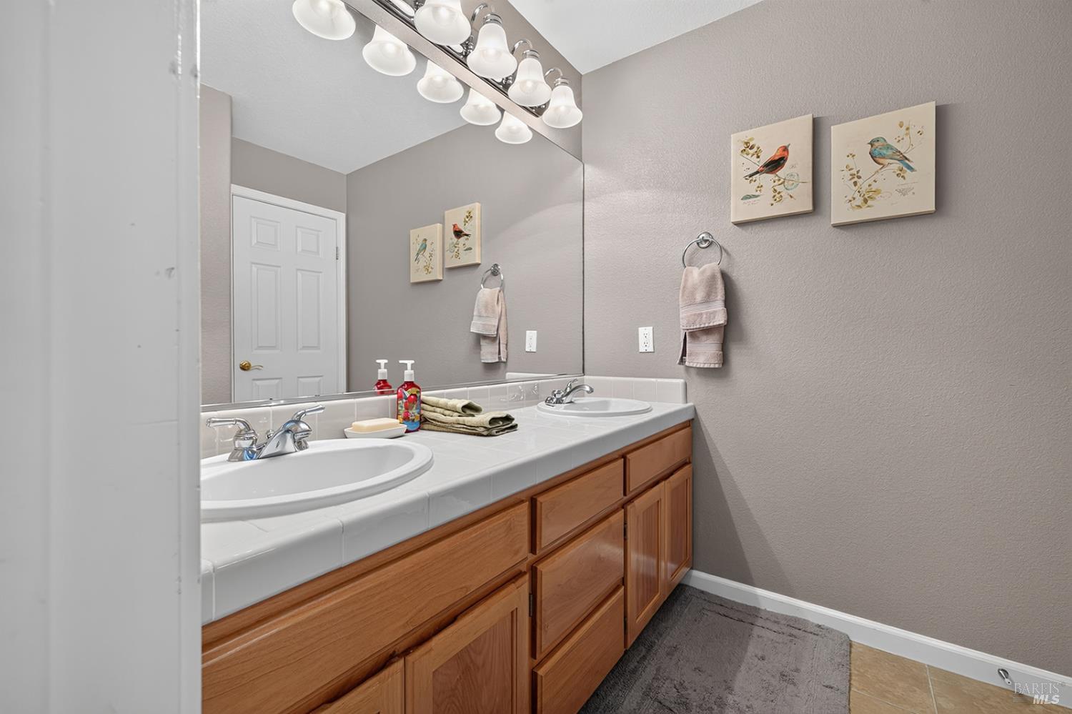 1868 Lornadell Lane Santa Rosa CA 95405