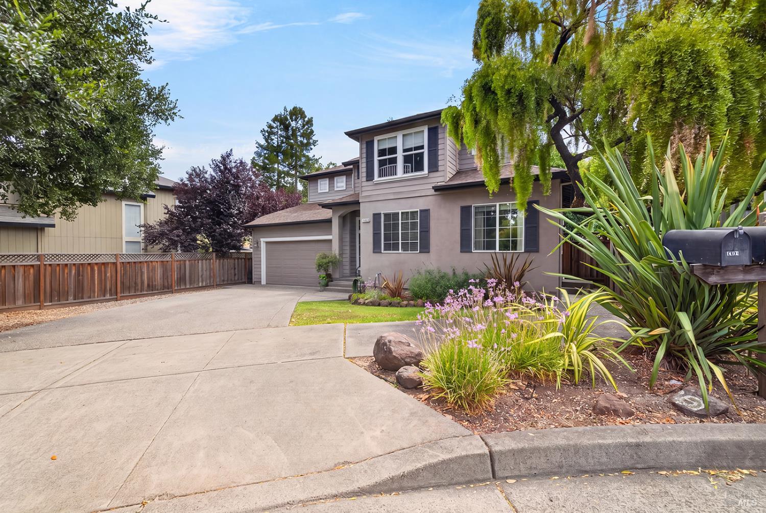1868 Lornadell Lane Santa Rosa CA 95405