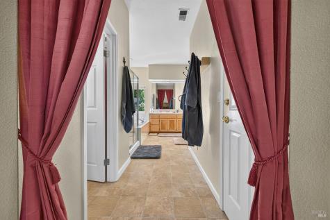 1868 Lornadell Lane Santa Rosa CA 95405