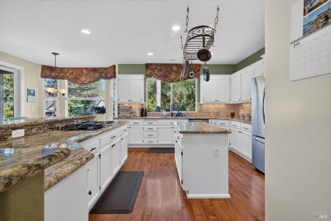 1868 Lornadell Lane Santa Rosa CA 95405