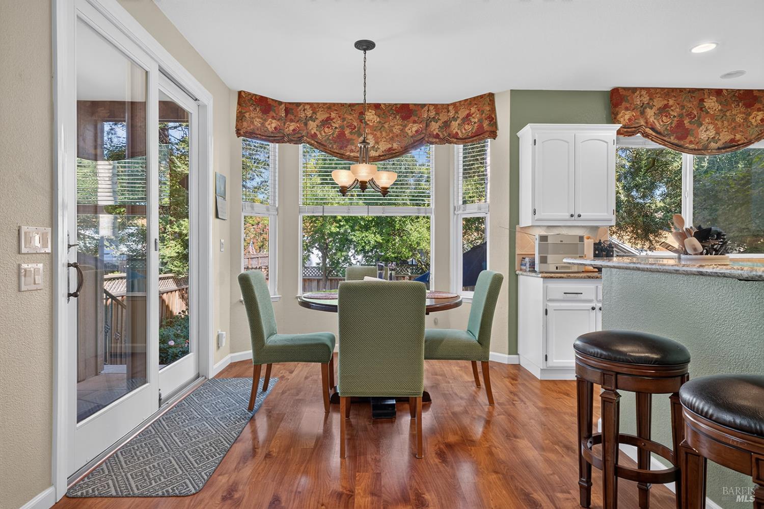 1868 Lornadell Lane Santa Rosa CA 95405