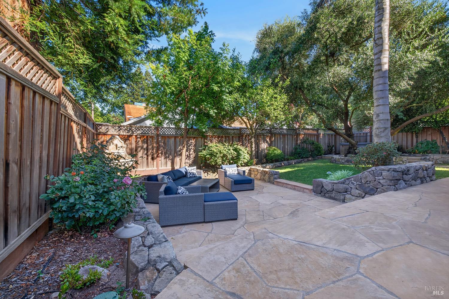 1868 Lornadell Lane Santa Rosa CA 95405
