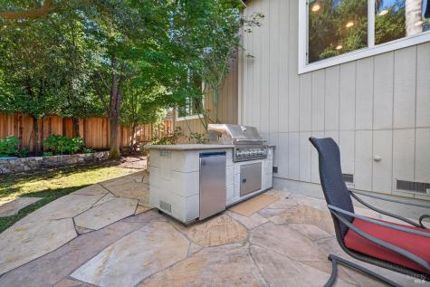1868 Lornadell Lane Santa Rosa CA 95405