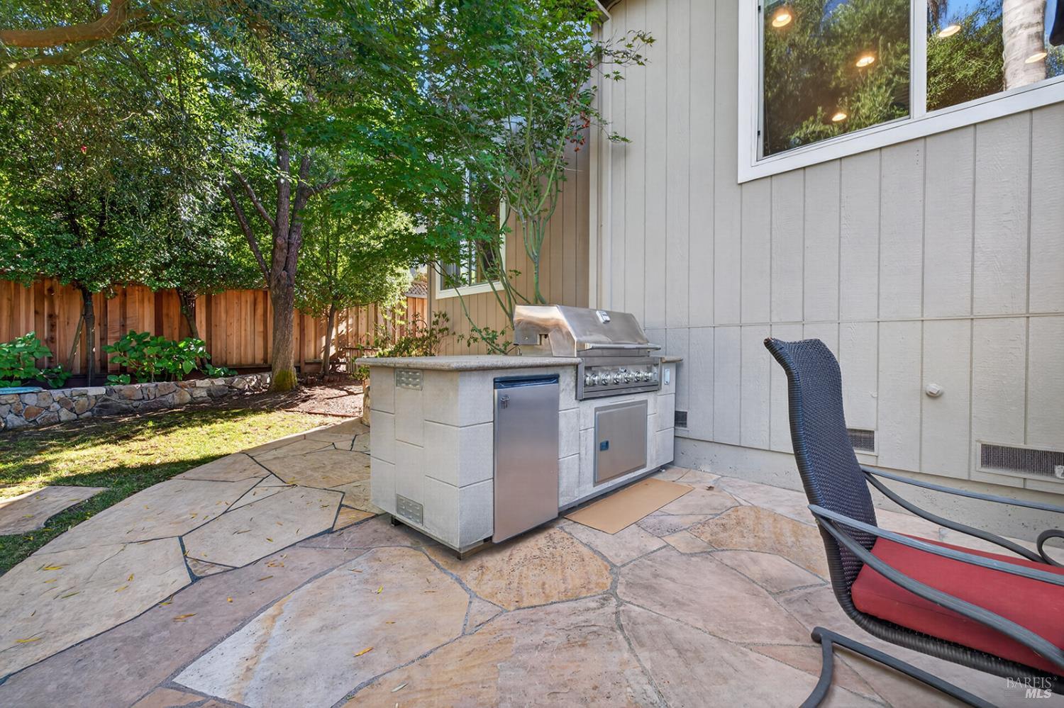 1868 Lornadell Lane Santa Rosa CA 95405