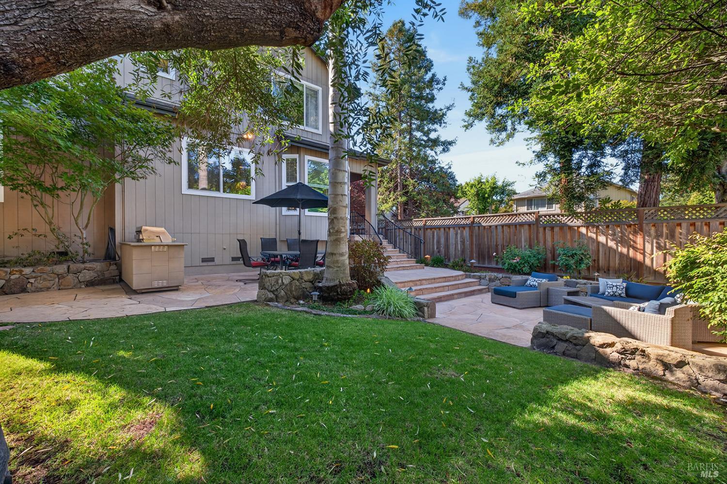 1868 Lornadell Lane Santa Rosa CA 95405
