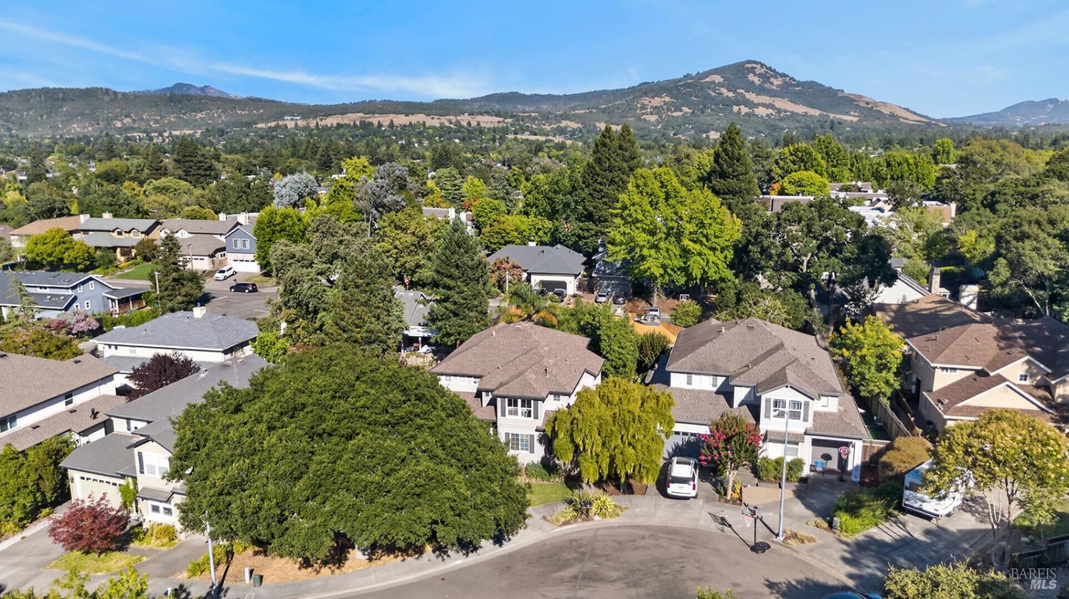 1868 Lornadell Lane Santa Rosa CA 95405