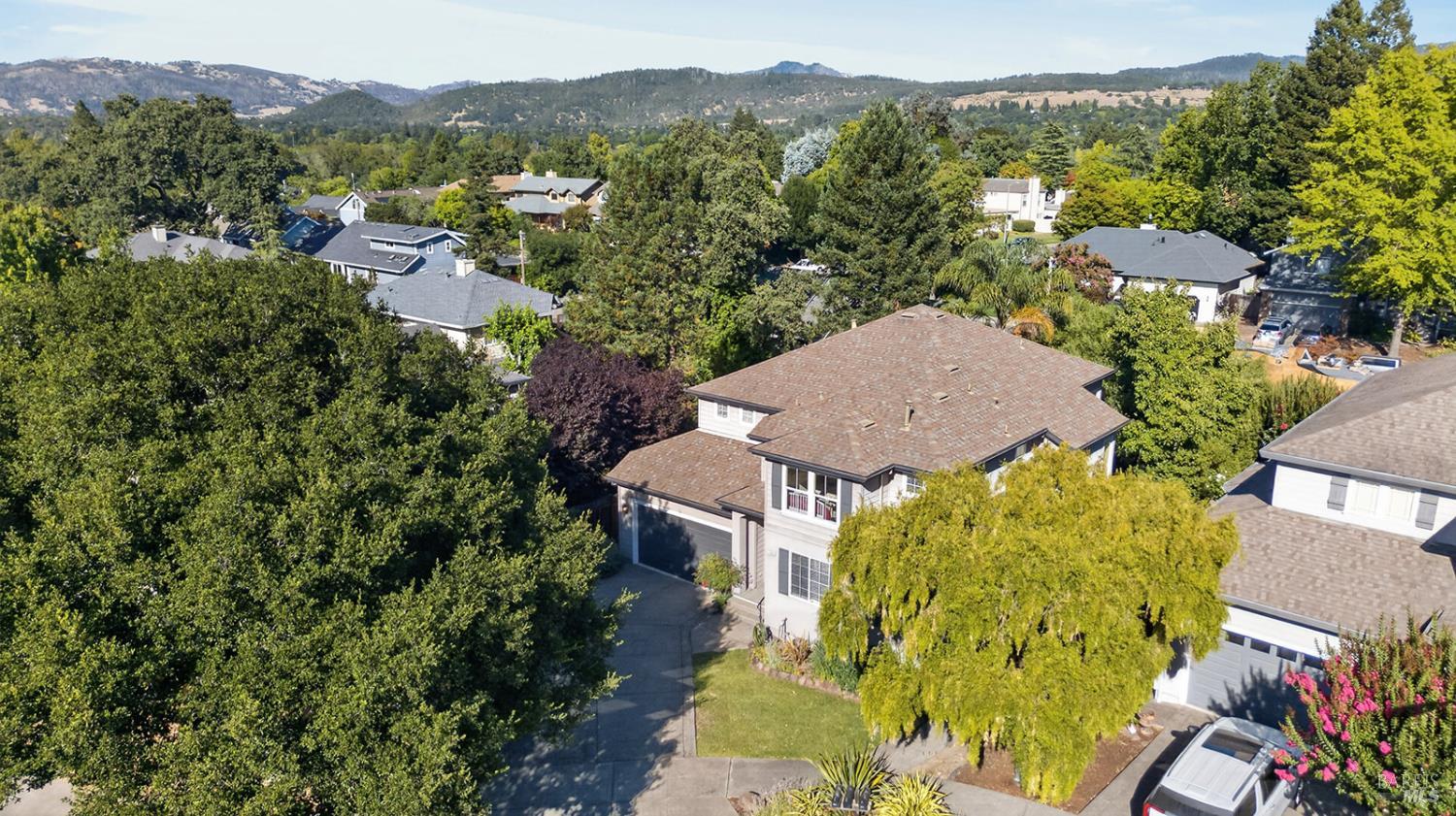 1868 Lornadell Lane Santa Rosa CA 95405