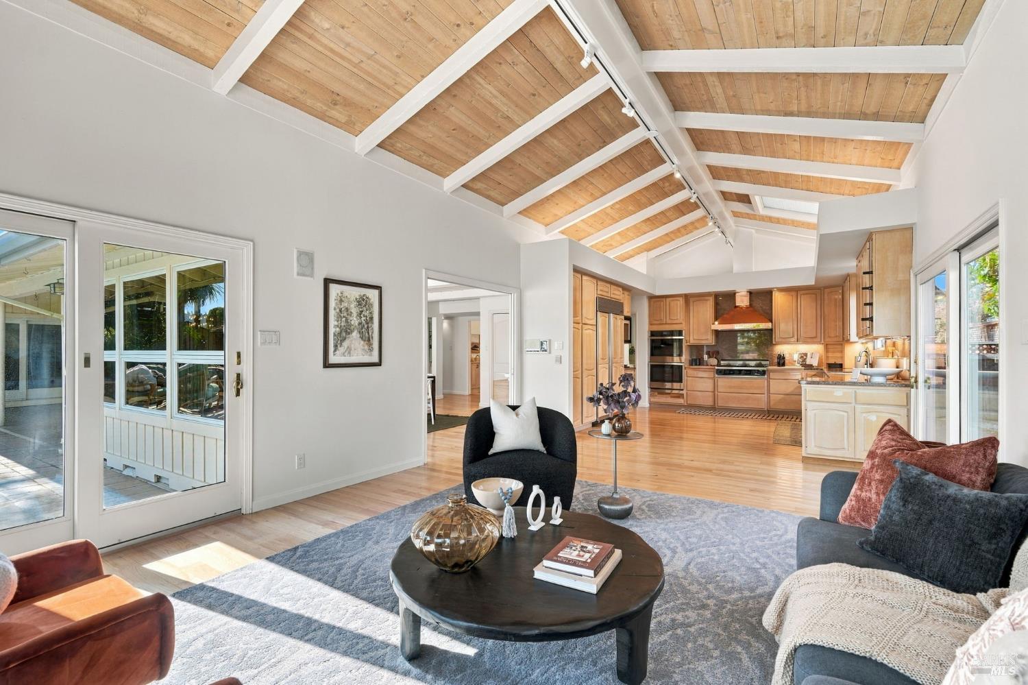 16 Aqua Vista Drive San Rafael CA 94901