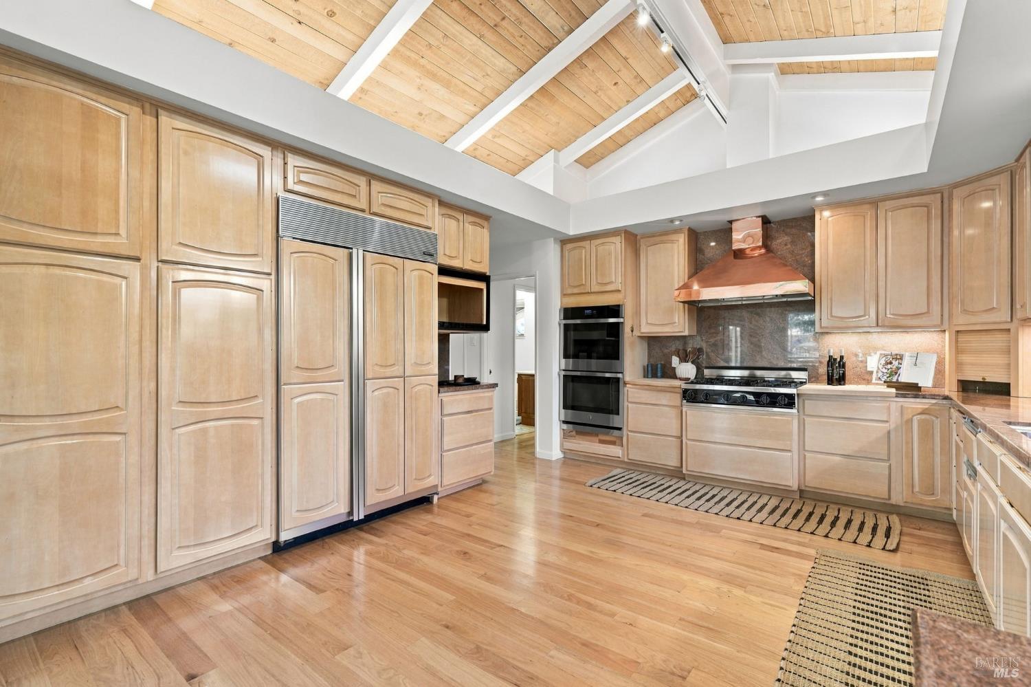 16 Aqua Vista Drive San Rafael CA 94901