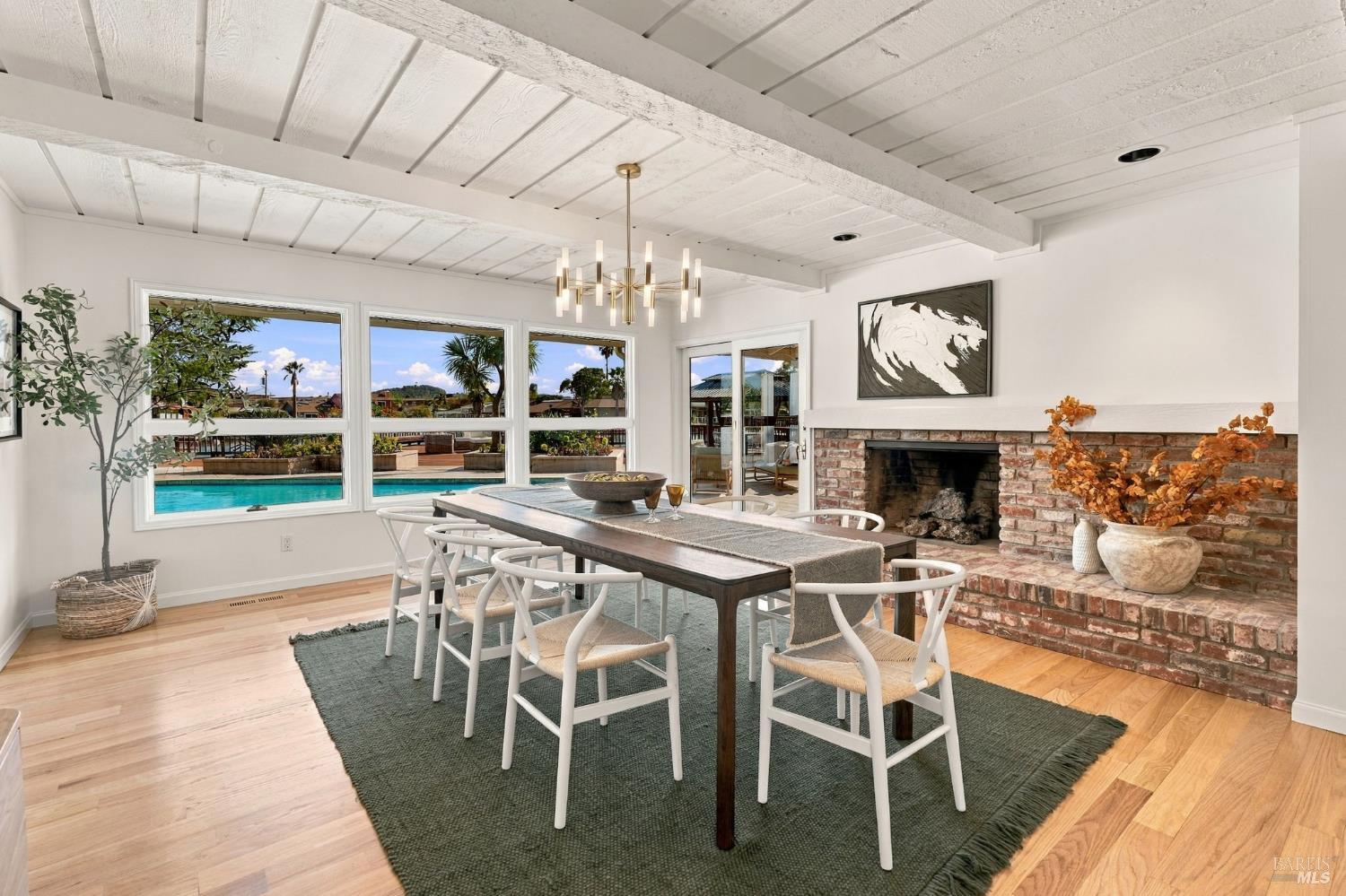 16 Aqua Vista Drive San Rafael CA 94901