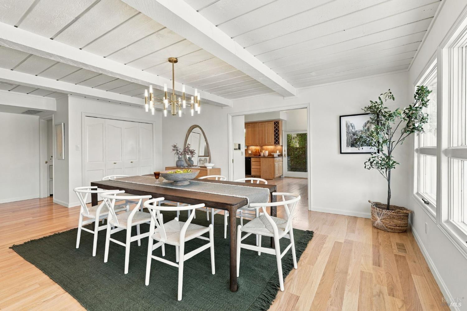 16 Aqua Vista Drive San Rafael CA 94901