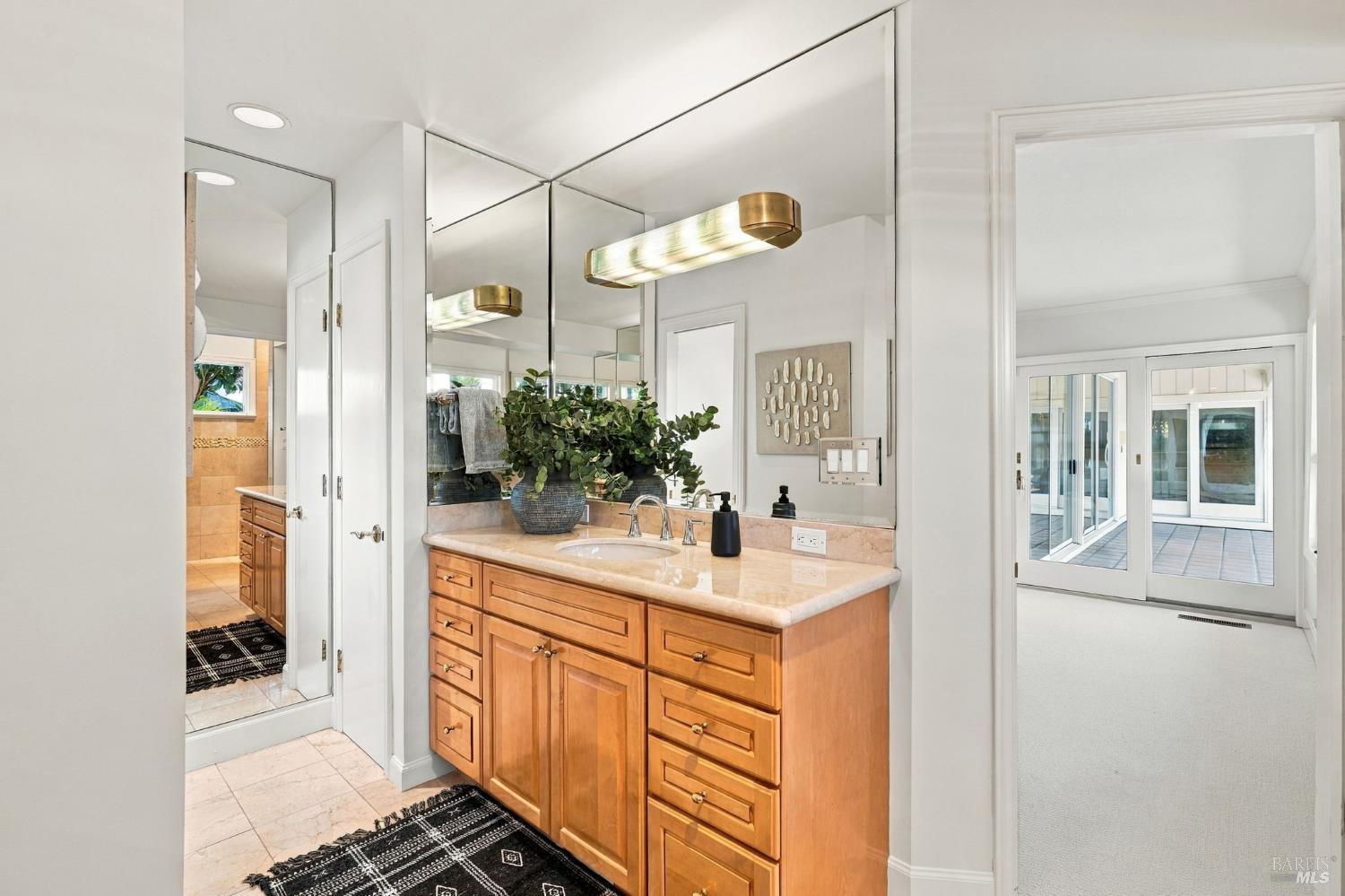 16 Aqua Vista Drive San Rafael CA 94901