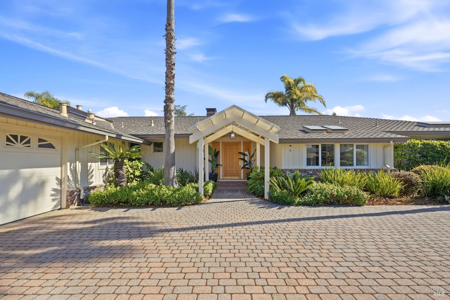 16 Aqua Vista Drive San Rafael CA 94901