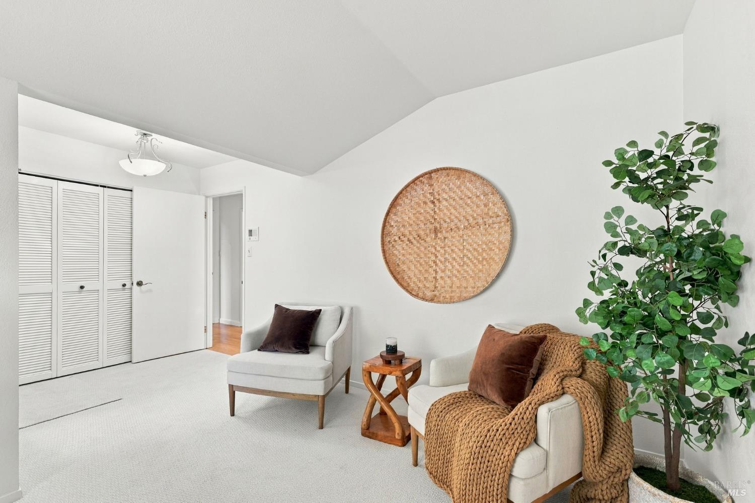 16 Aqua Vista Drive San Rafael CA 94901