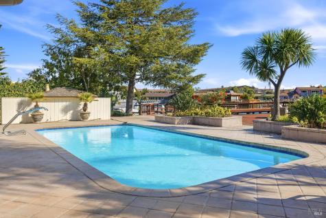 16 Aqua Vista Drive San Rafael CA 94901