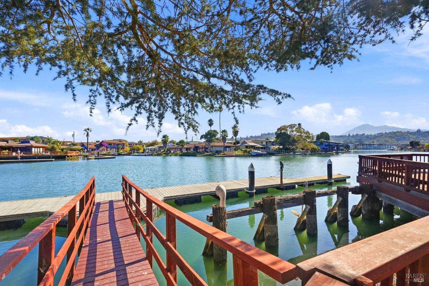 16 Aqua Vista Drive San Rafael CA 94901