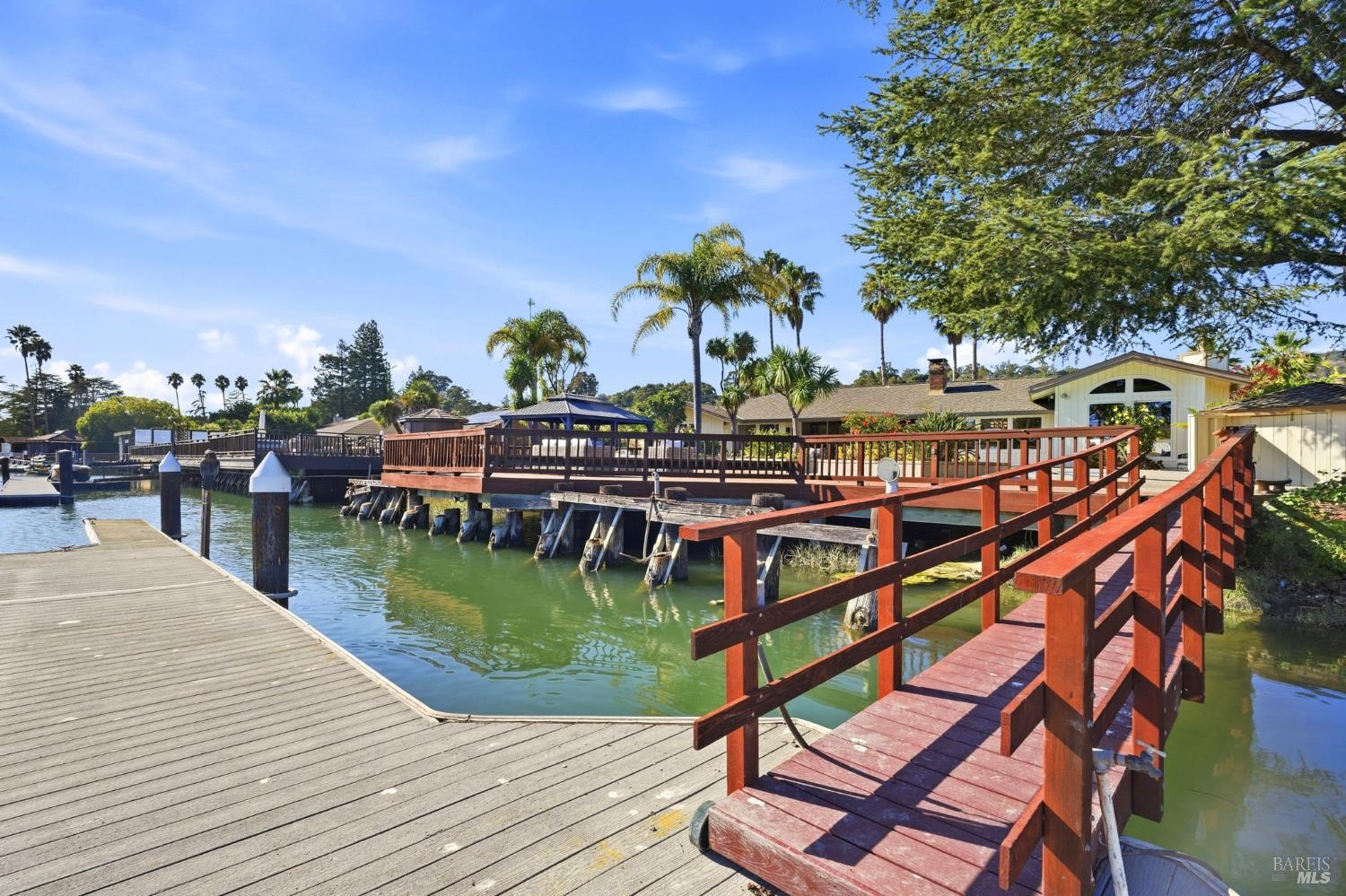 16 Aqua Vista Drive San Rafael CA 94901