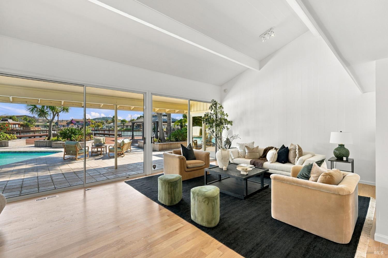 16 Aqua Vista Drive San Rafael CA 94901