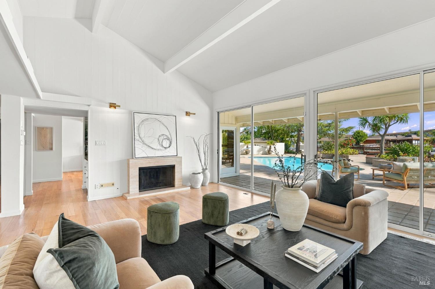 16 Aqua Vista Drive San Rafael CA 94901