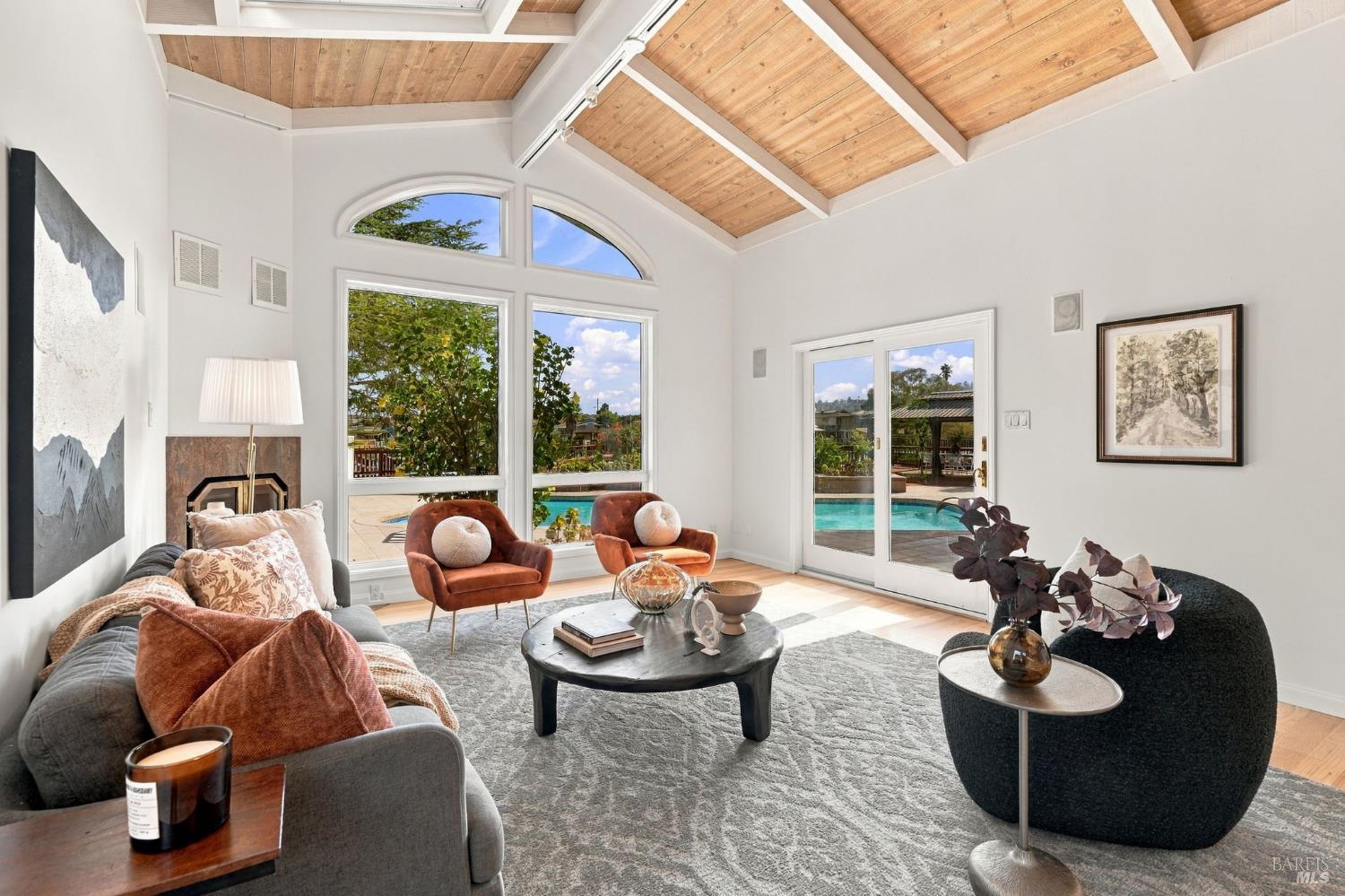 16 Aqua Vista Drive San Rafael CA 94901