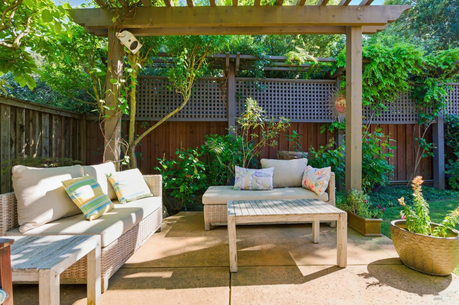 15 Glen Court Napa CA 94558