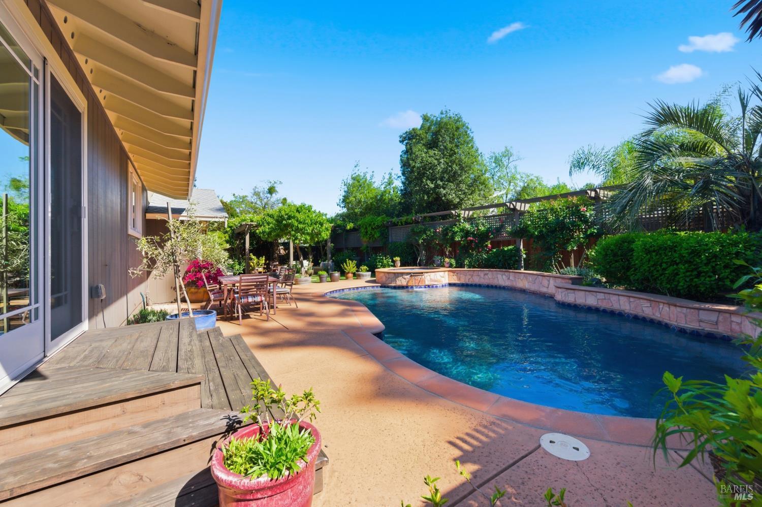 15 Glen Court Napa CA 94558