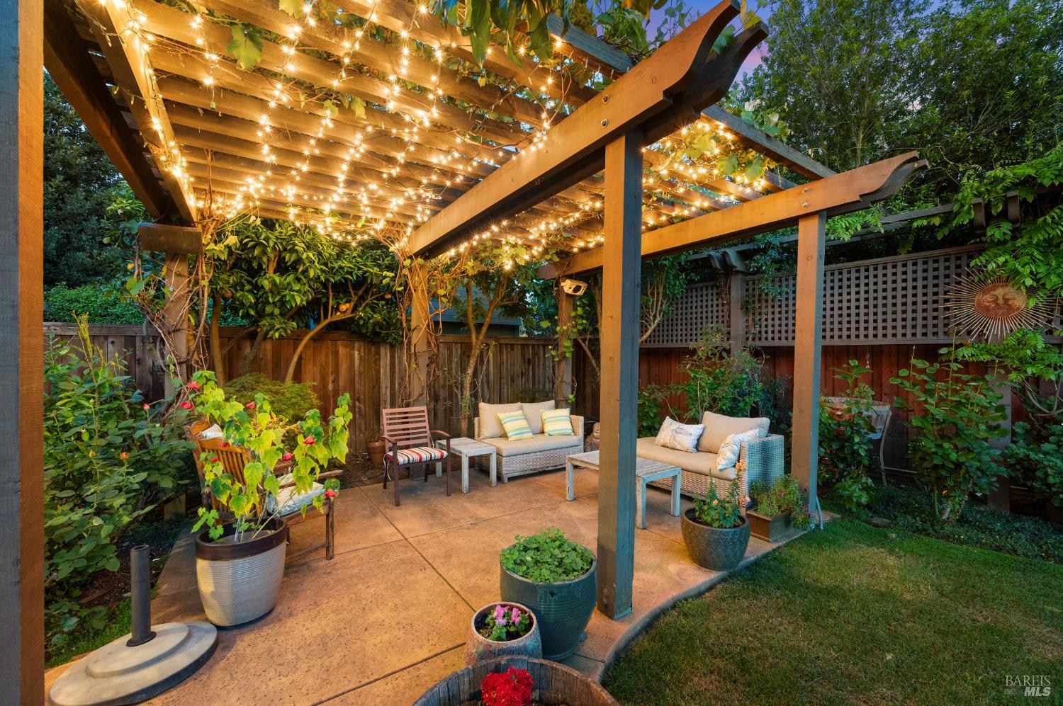 15 Glen Court Napa CA 94558