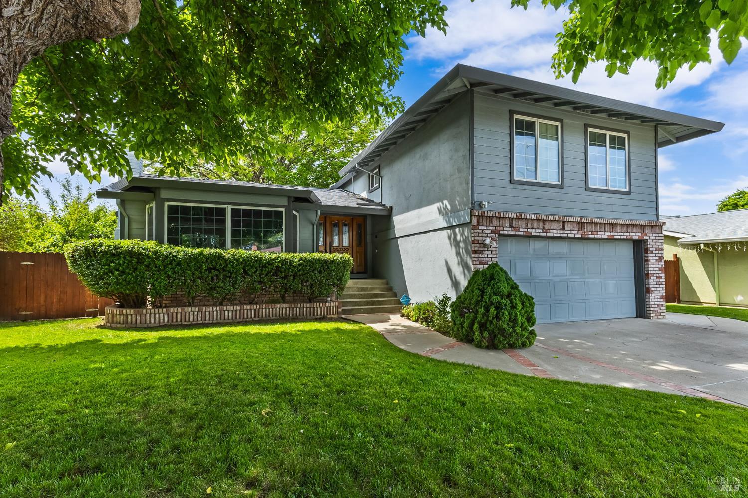 336 Royal Oaks Drive Vacaville CA 95687