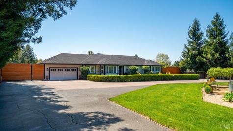 1870 E Cotati Avenue Penngrove CA 94951