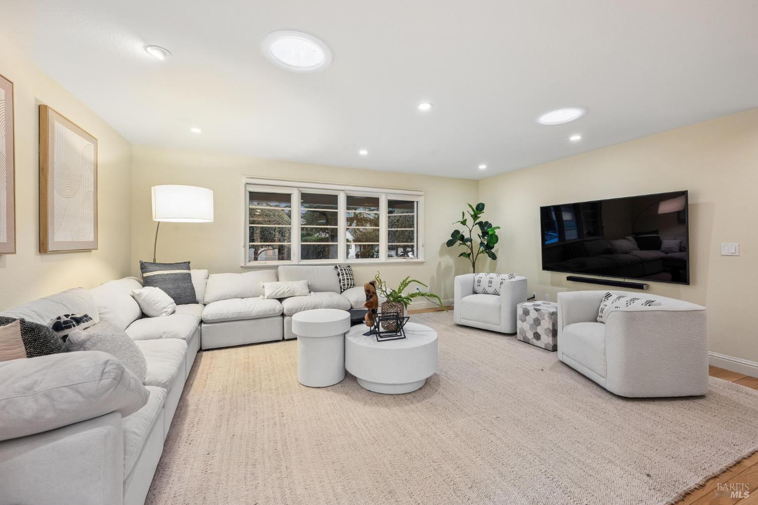 1222 Apple Tree Court Sonoma CA 95476