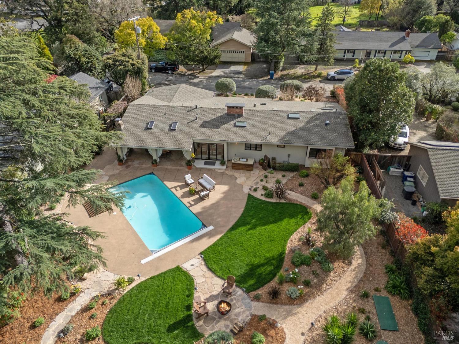 1222 Apple Tree Court Sonoma CA 95476