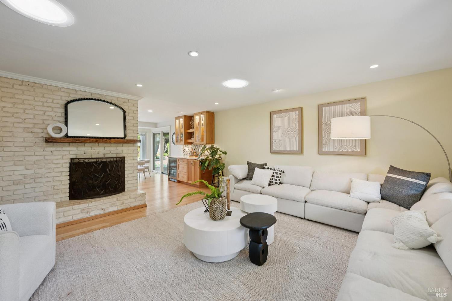 1222 Apple Tree Court Sonoma CA 95476