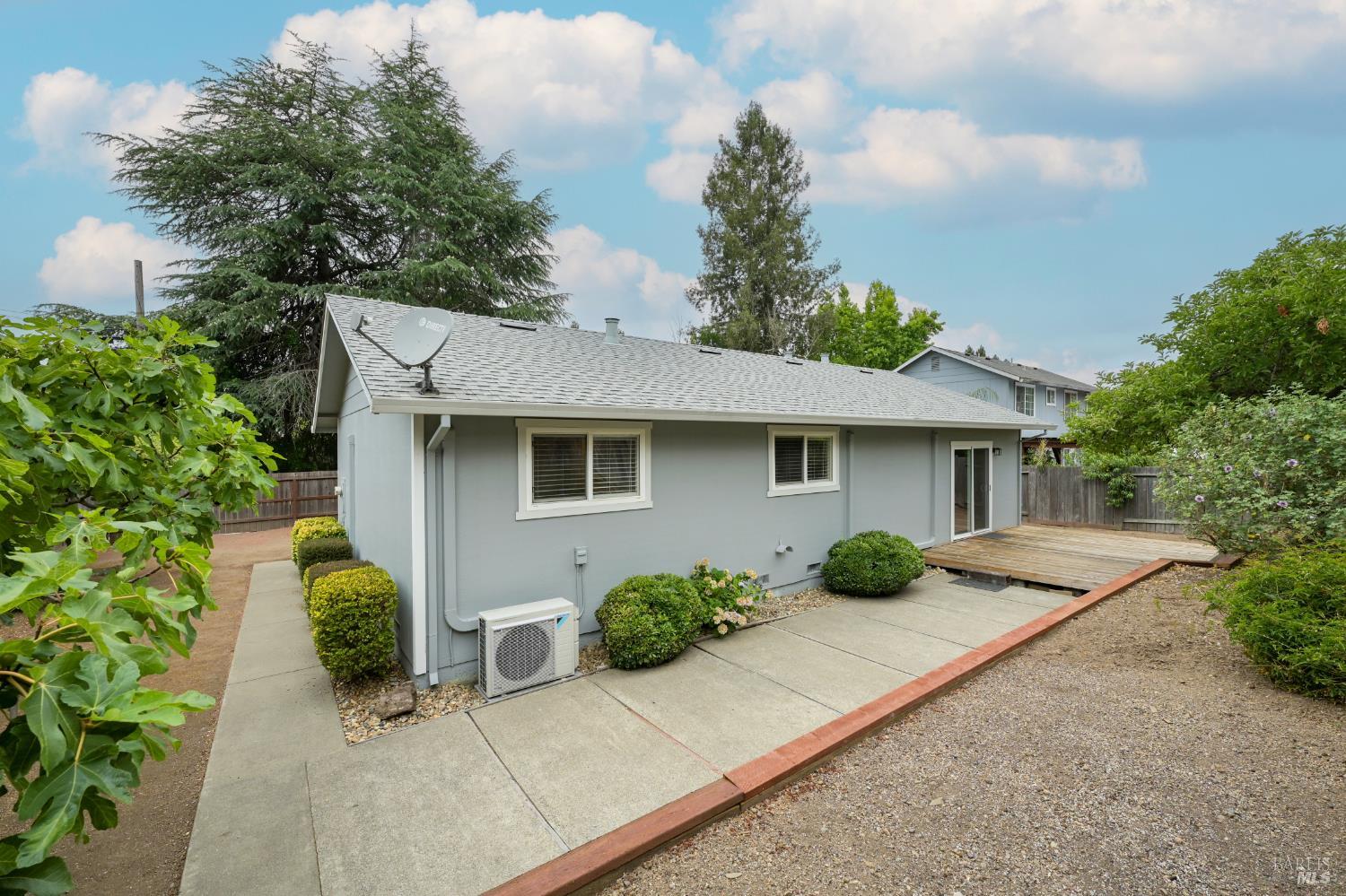 1536 Marlow Road Santa Rosa CA 95401