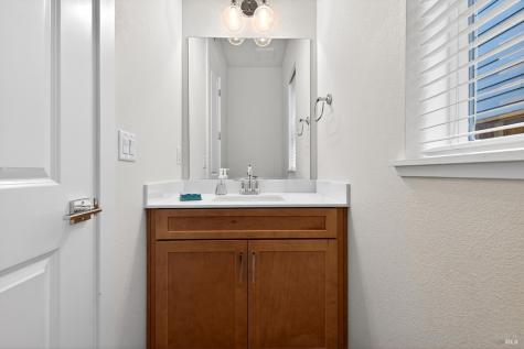 361 Cornell Street Windsor CA 9549