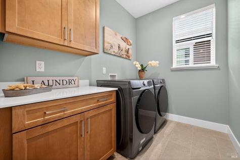 361 Cornell Street Windsor CA 9549