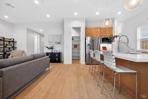 361 Cornell Street Windsor CA 9549