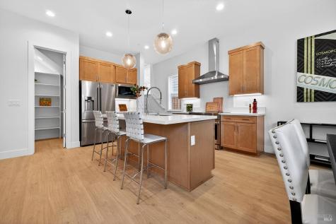 361 Cornell Street Windsor CA 9549