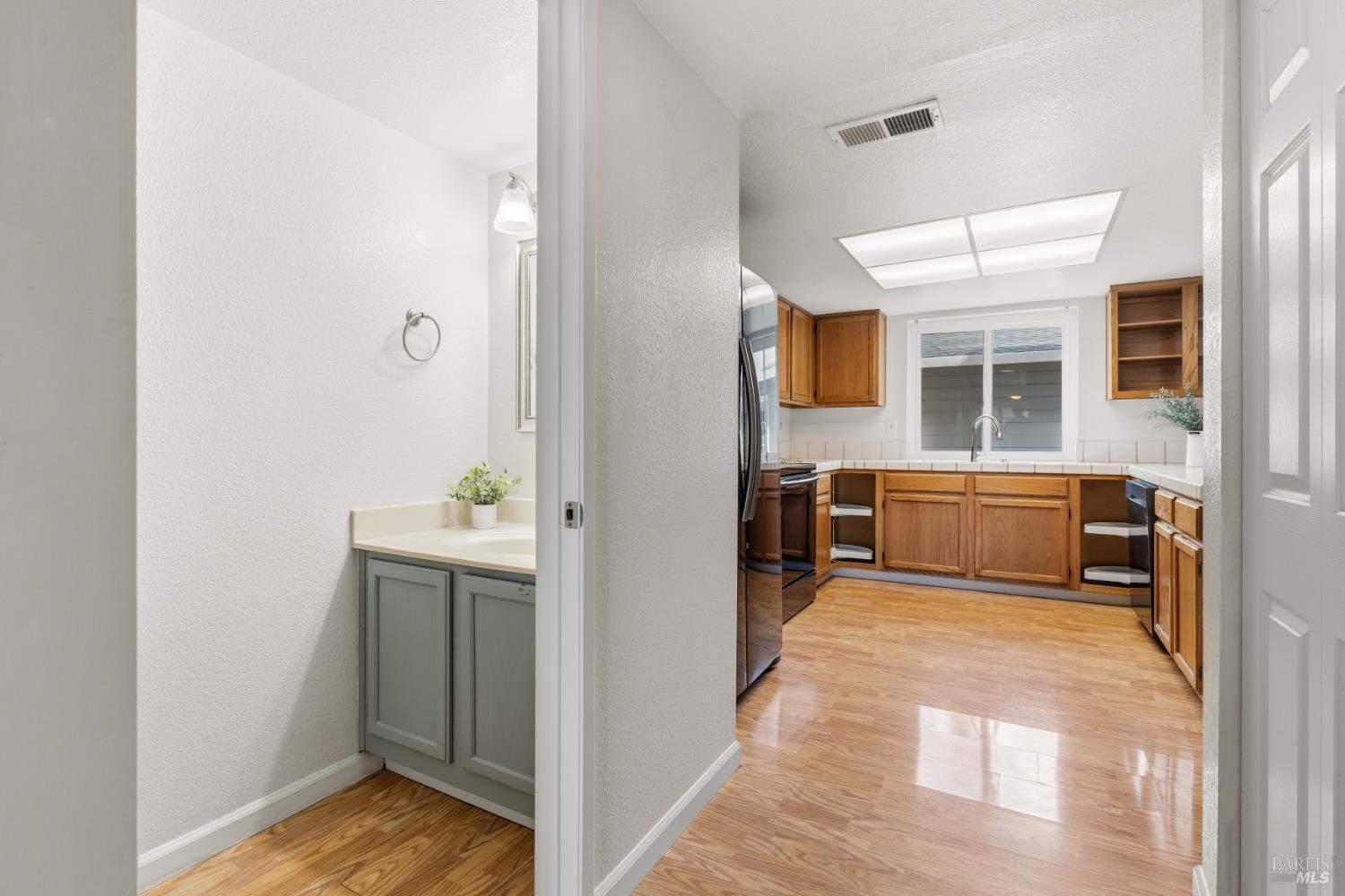 131 Cambridge Drive Vacaville CA 95687
