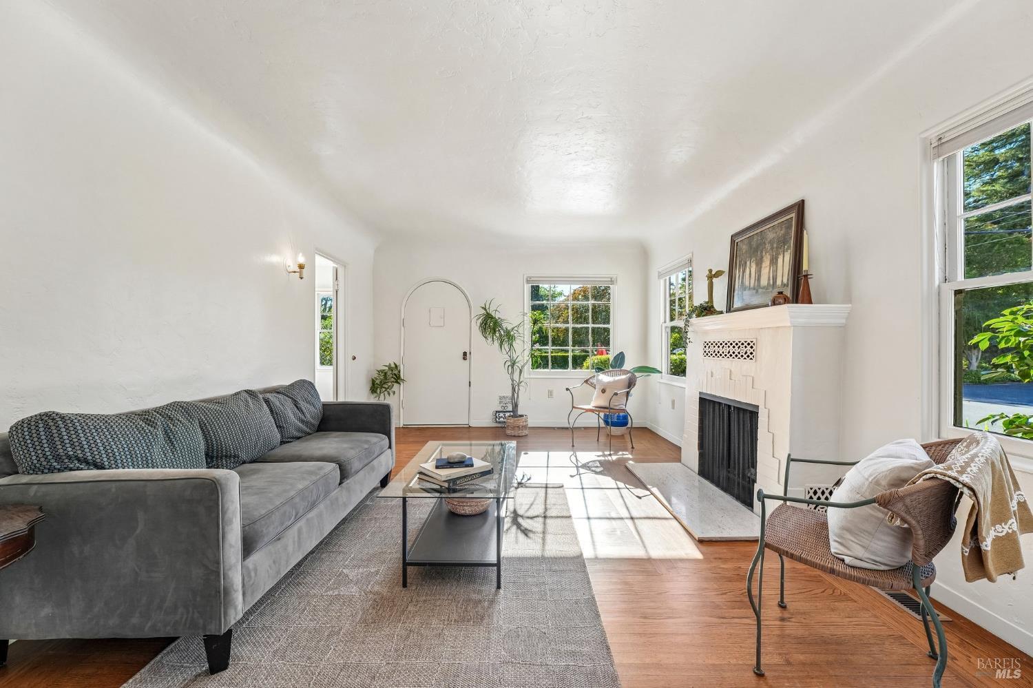 536 Orchard Street Santa Rosa CA 95404