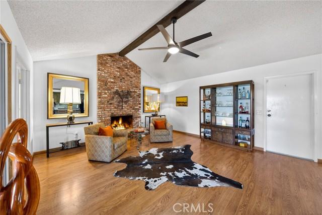 2433 W 3rd Madera CA 93637