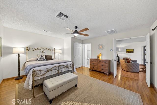 2433 W 3rd Madera CA 93637
