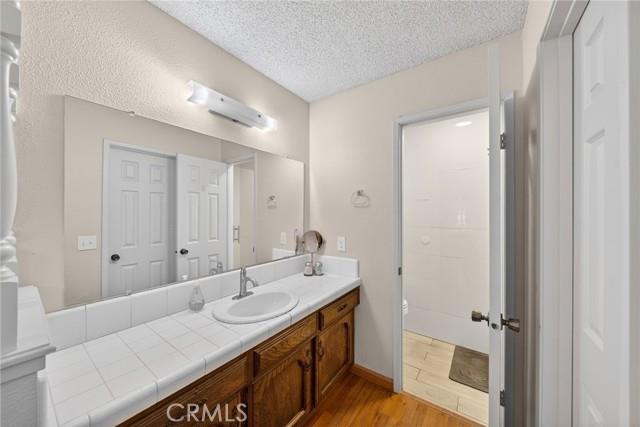 2433 W 3rd Madera CA 93637