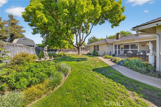 2433 W 3rd Madera CA 93637