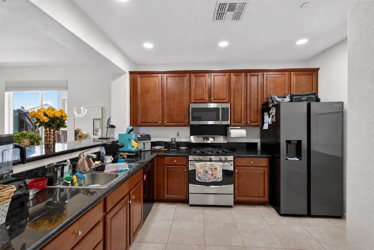 9536 N Cedar Point Way Sacramento CA 95829