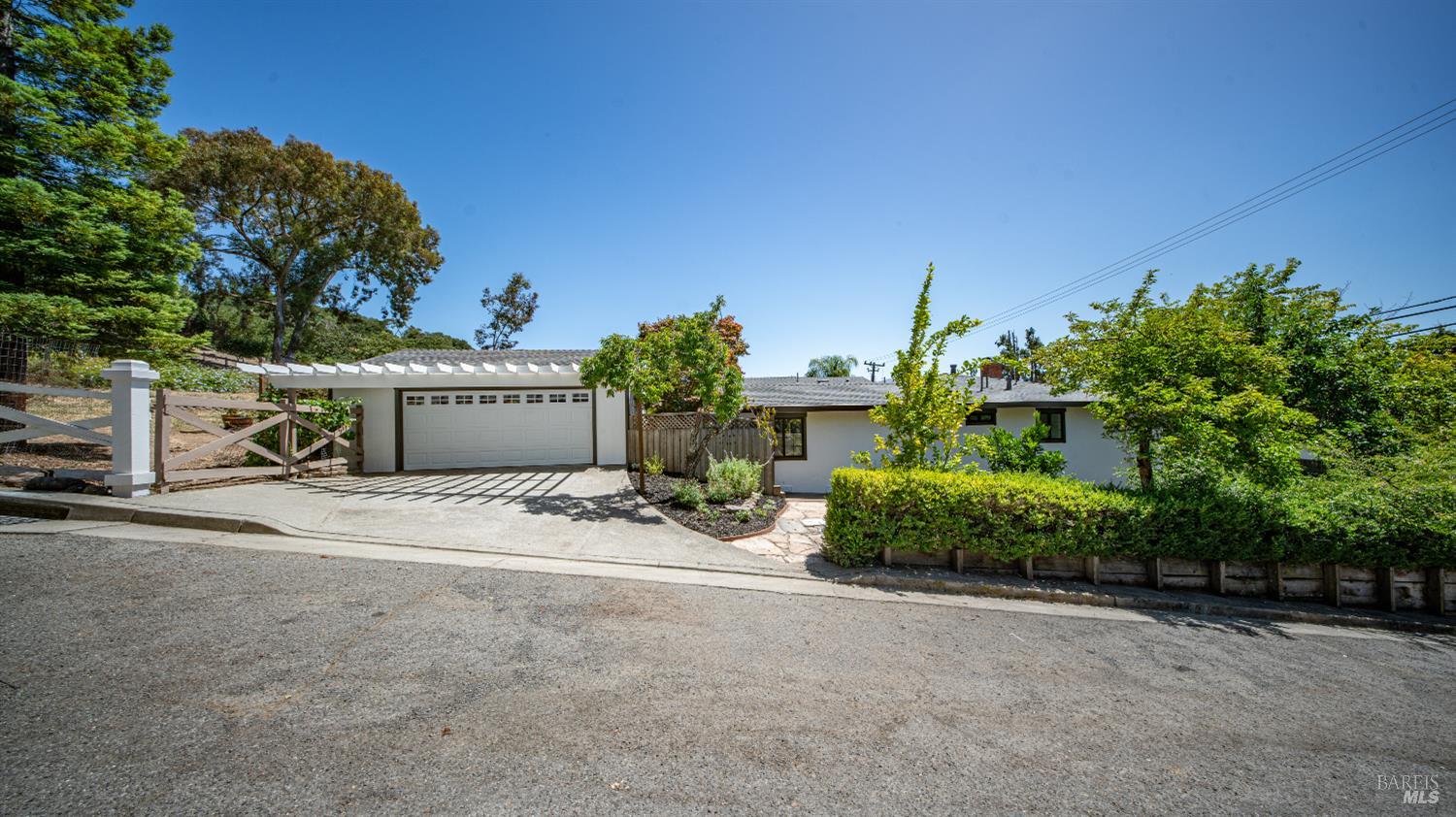 1132 Simmons Lane Novato CA 94945