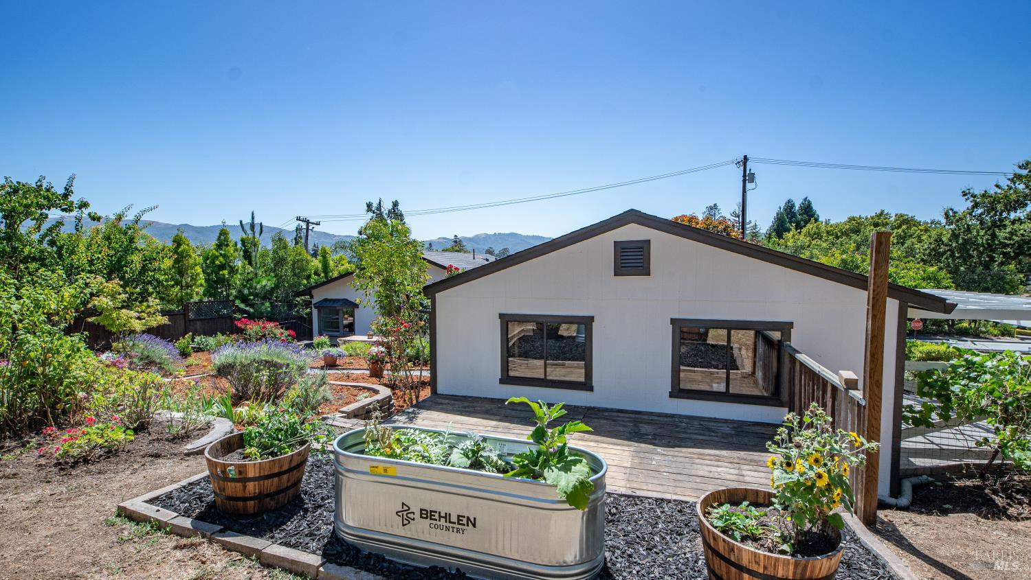 1132 Simmons Lane Novato CA 94945